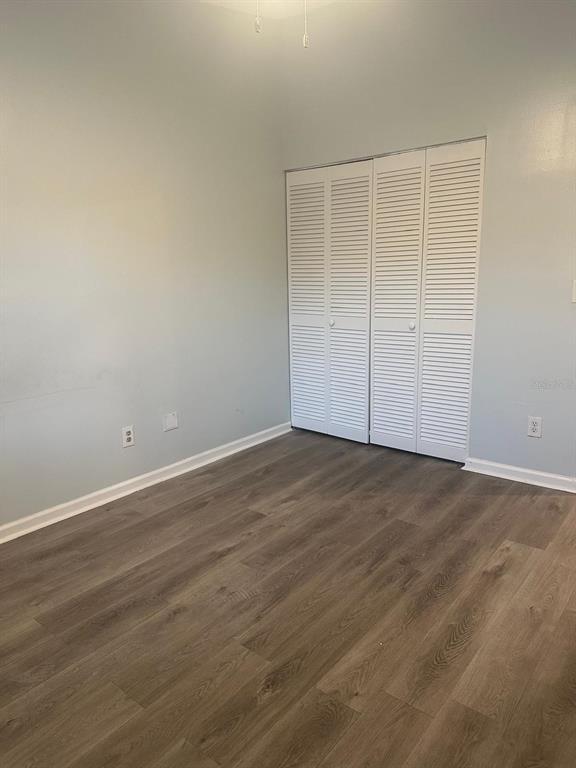 Building Photo - 9633 Riverside Dr