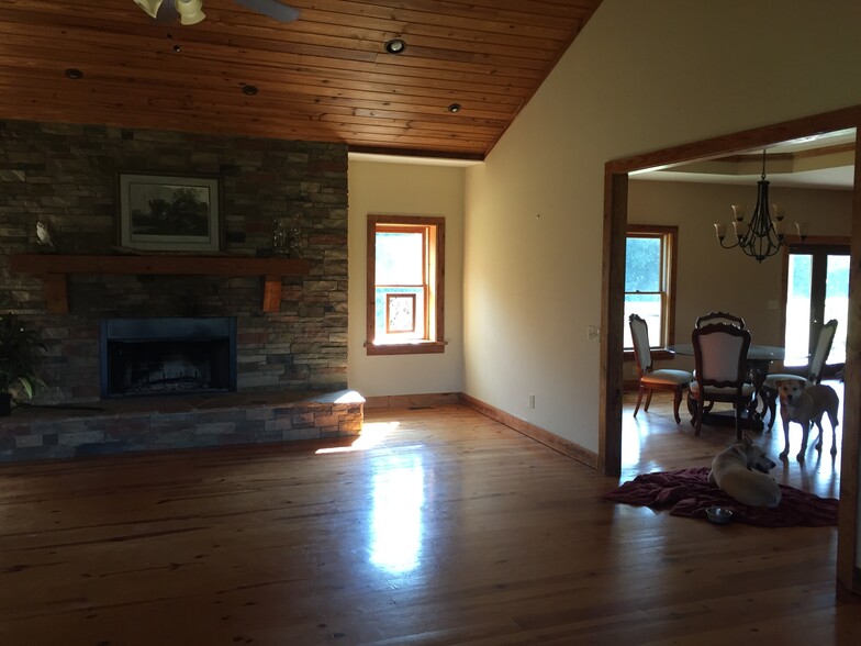 Building Photo - 138 Davis Farms Rd