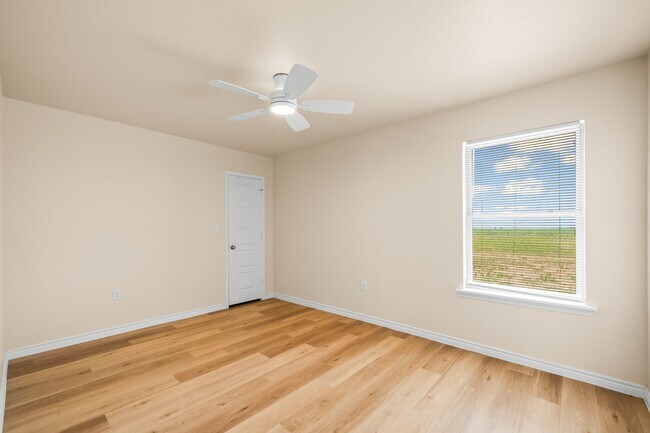 Building Photo - 11301 N County Rd 2800