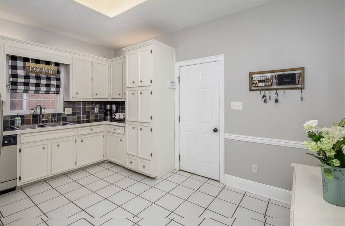 Building Photo - 1740 Wilsons Crossing Dr