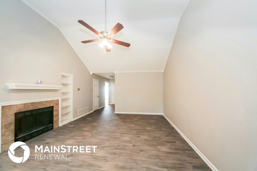 Building Photo - 5304 Shady Ridge Dr