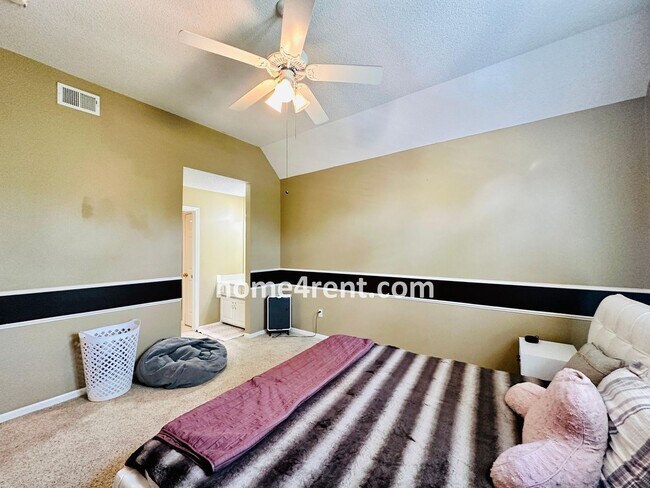 Building Photo - Beautiful Four Bedroom Home in a Quiet Nei...