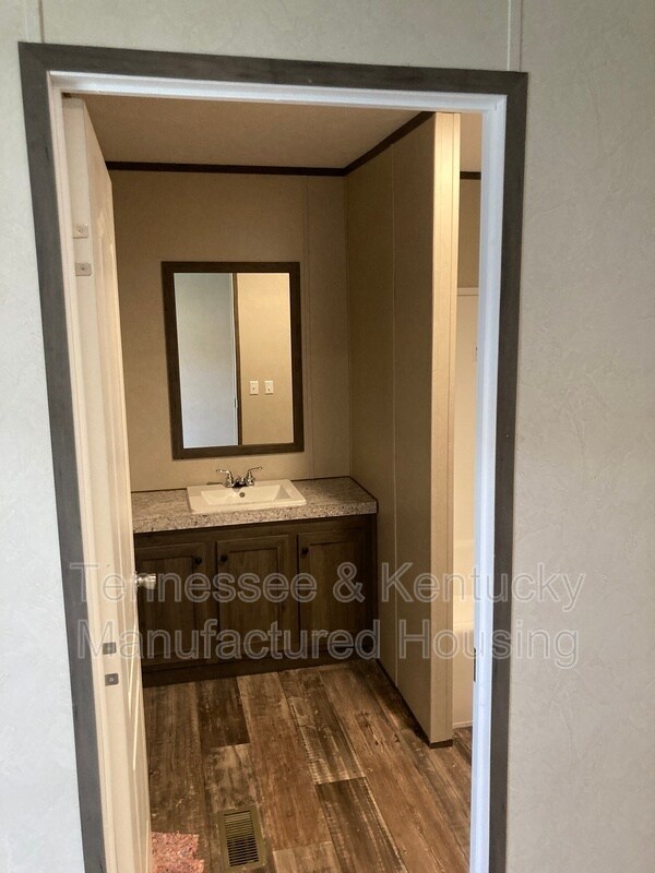 Building Photo - 333 Hillsdale Estates Ln