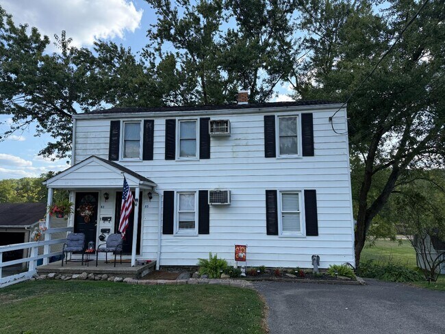 Primary Photo - 83 W Wood St