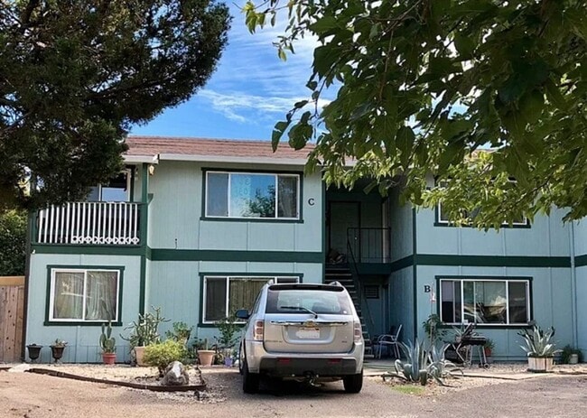 Building Photo - MINA85