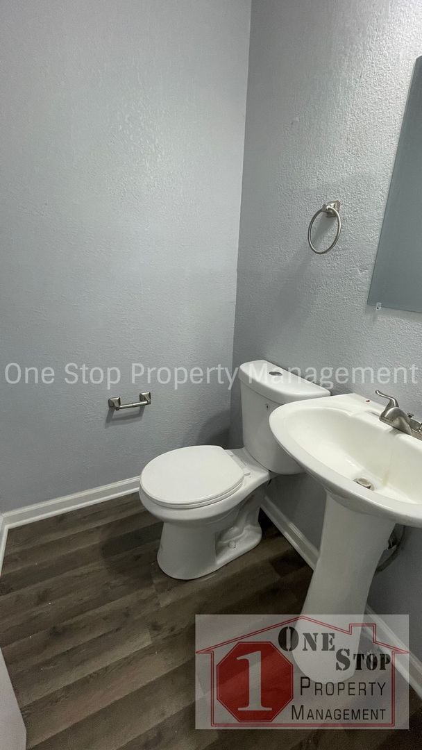 Building Photo - Charming 3-bedroom, 1-bath in Gladstone