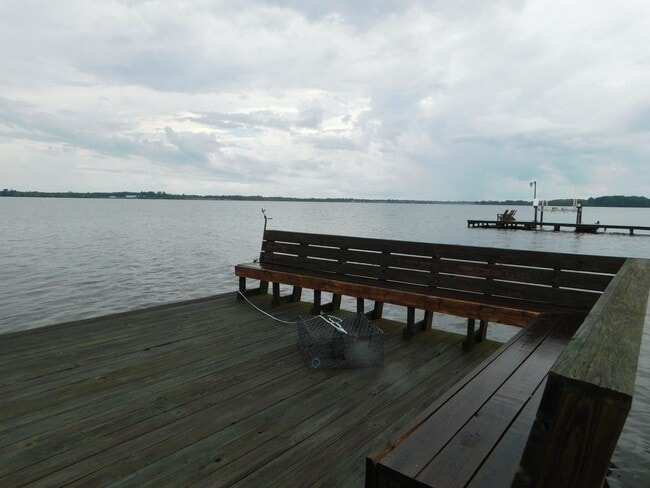 Building Photo - Waterfront Home In Perquimans County