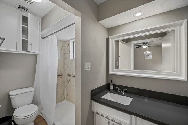 Building Photo - 22114 Merrymount Dr