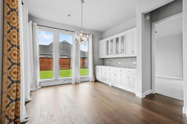 Building Photo - 4160 Dewberry Ln