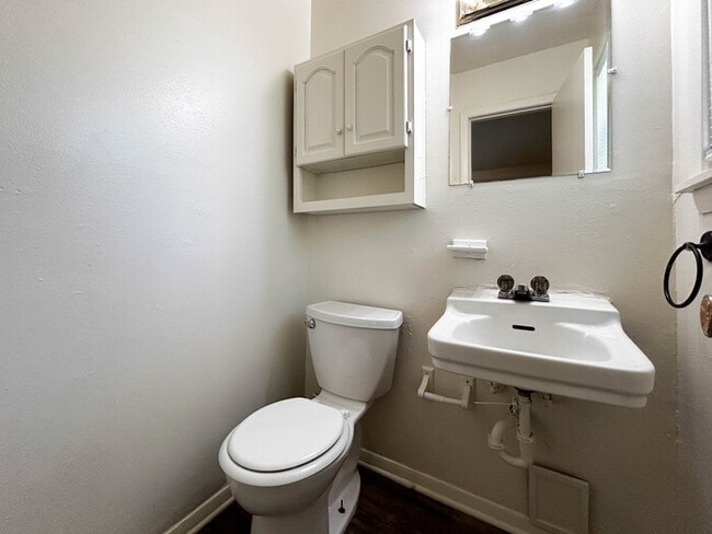 Building Photo - 3805 Atlas Dr
