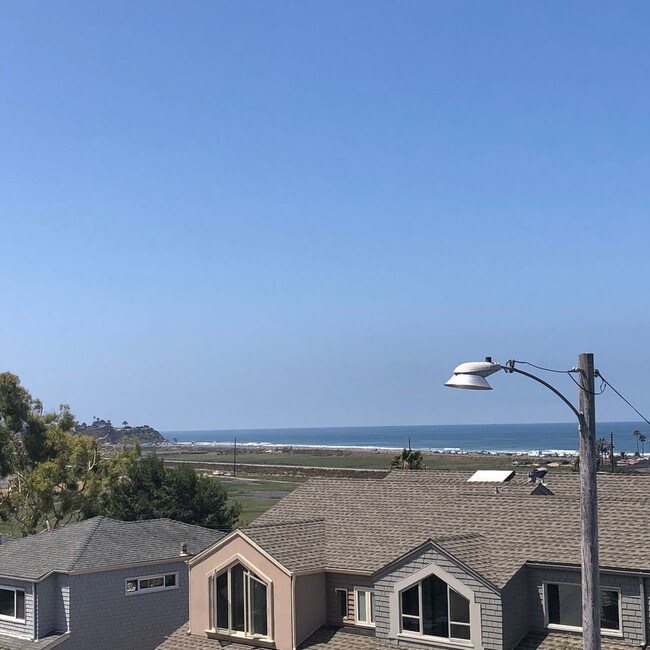 Building Photo - 2 Bedroom, 2 Bath + Loft, with Exceptional Views! Just Steps to the Beach!