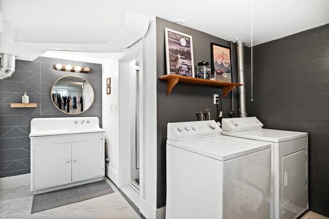 Laundry Room - 3168 S 2000 E
