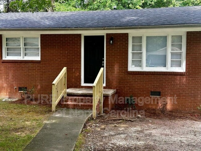 Building Photo - 110 Mendota Ave