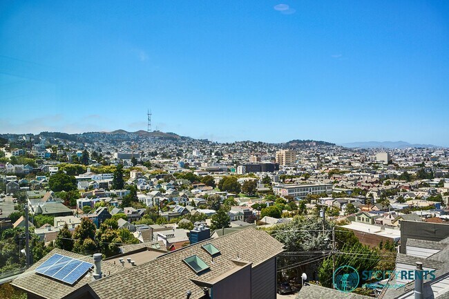 Building Photo - Bernal Heights: Remodeled Single Family Home w/ Views, Hot Tub & Solar Panels