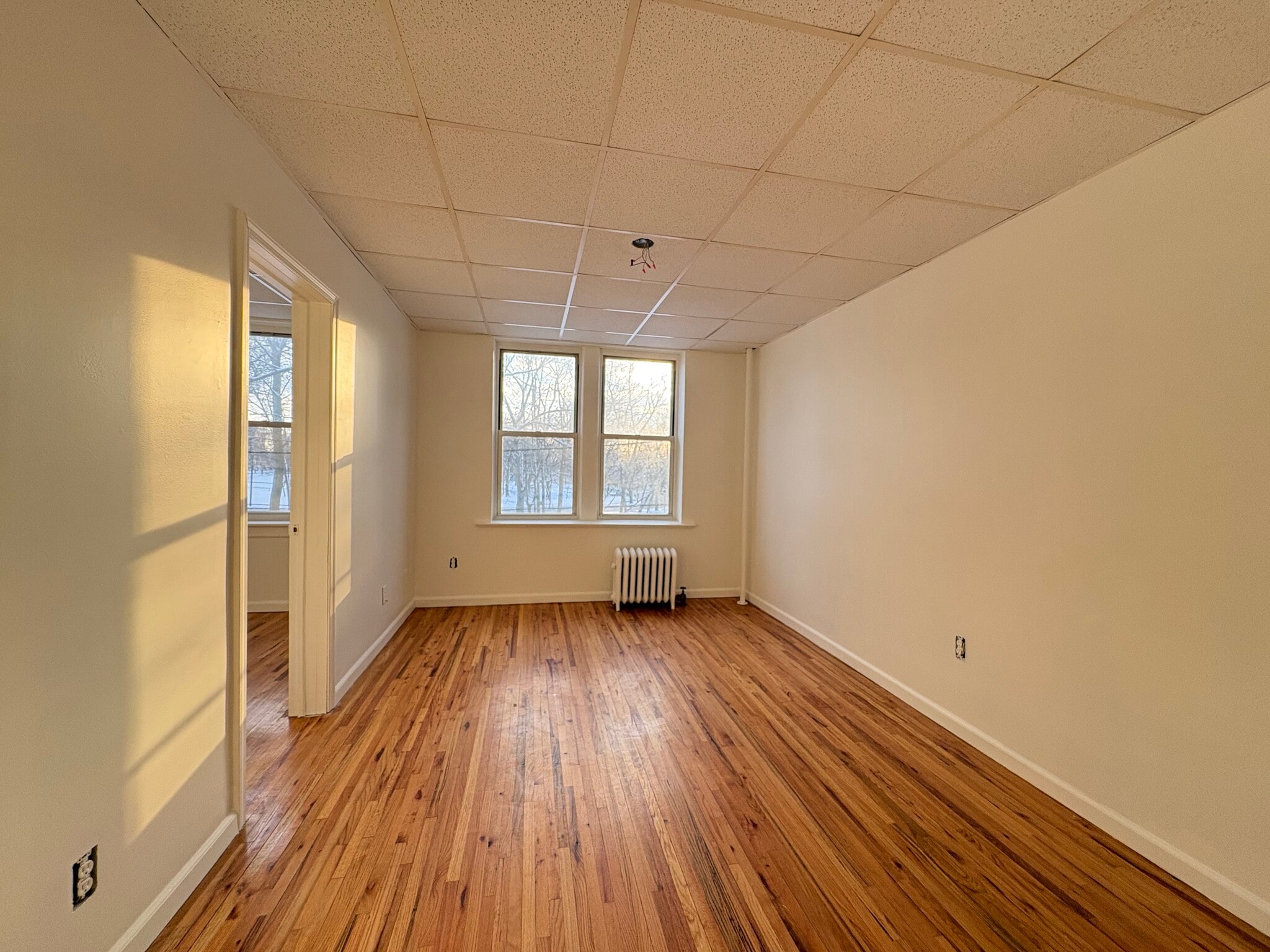 179 W 48th St 8 - 183 W 48th St