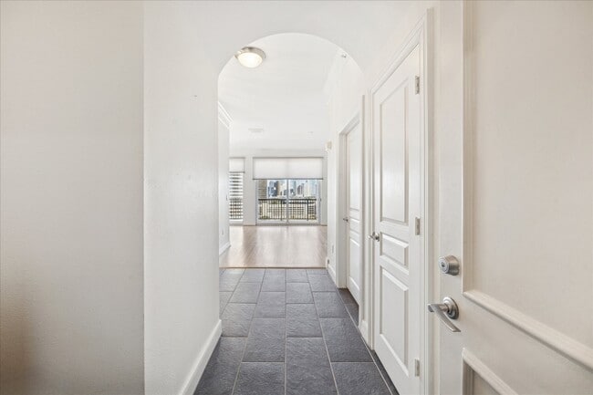 Building Photo - 3333 Allen Pkwy