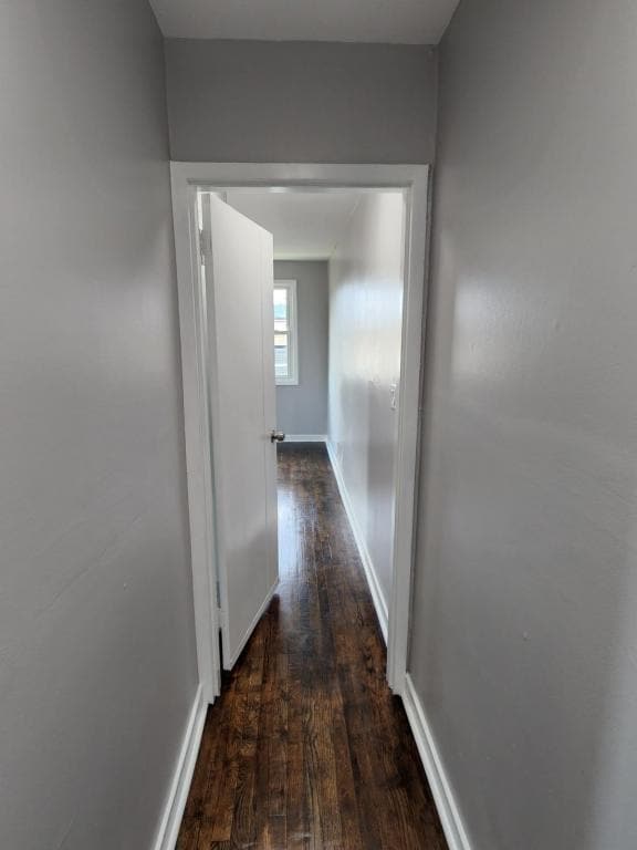 Building Photo - 1059 Midland Ave