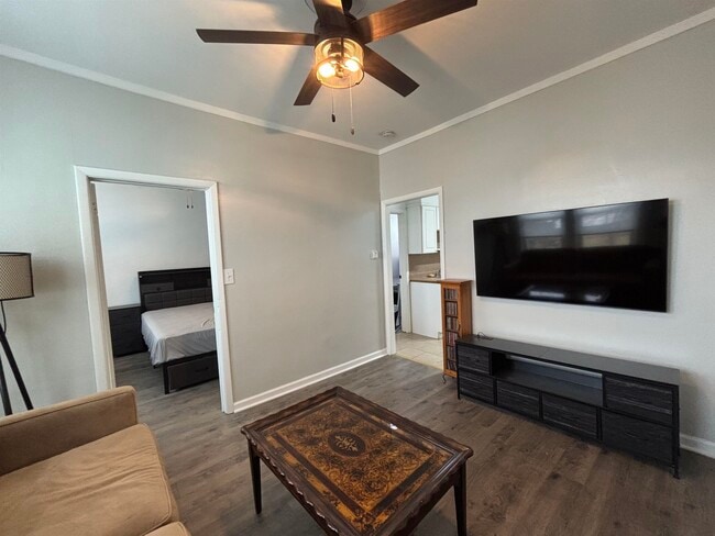 Building Photo - 66 Cottage St