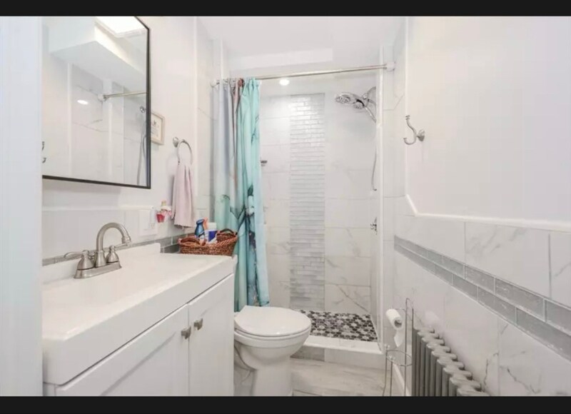 Building Photo - 35 Honora Ave