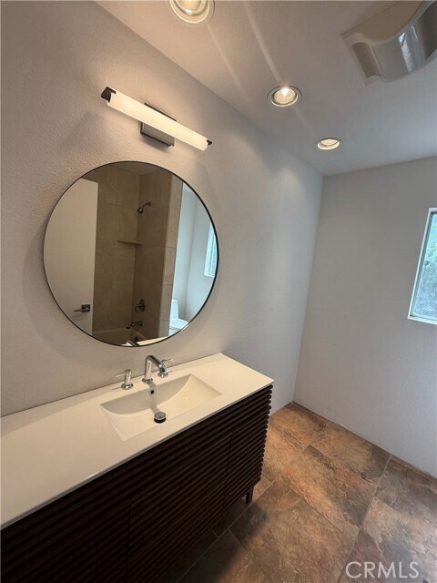 Building Photo - 170 N Palm Canyon Dr