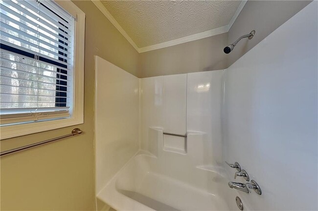 Building Photo - 2291 Carousel Ct