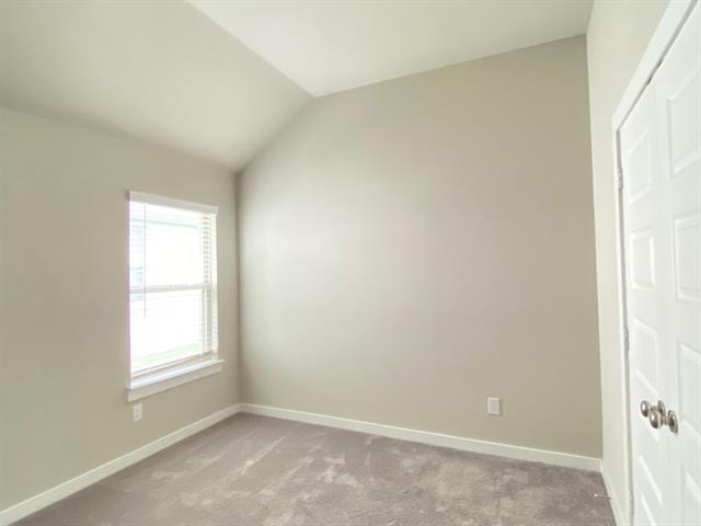 Building Photo - 140 Mandarin St