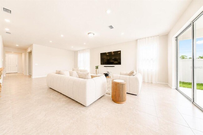 Building Photo - 3130 Norcott Dr