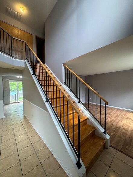 Building Photo - 1716 William Dr