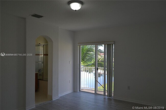 Building Photo - 3039 SW 129th Way