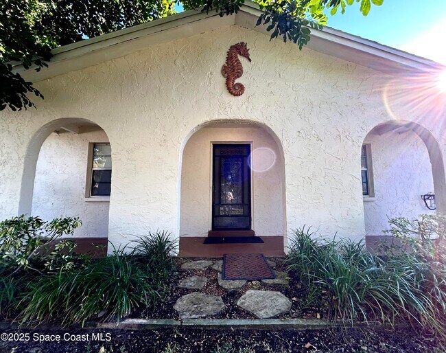 Building Photo - 401 Sea Horse Ave