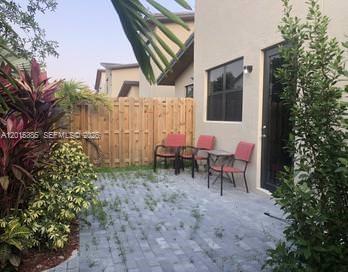 Building Photo - 10597 NW 81st Terrace
