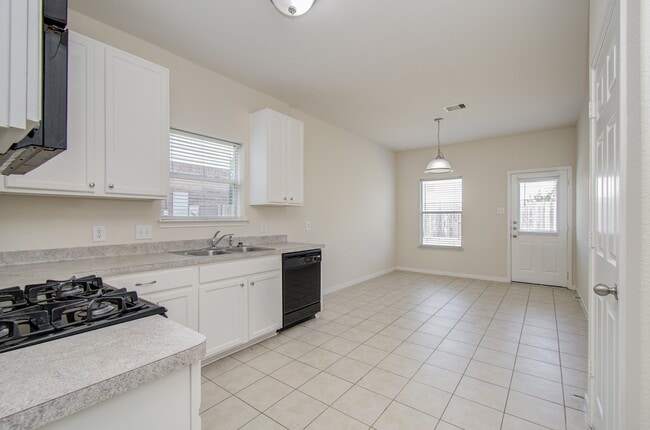 Building Photo - 6702 Castle Terrace Ct