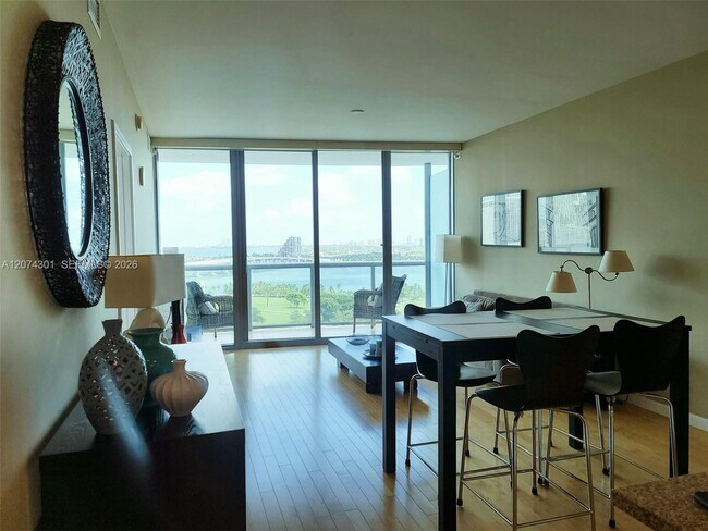 Building Photo - 888 Biscayne Blvd