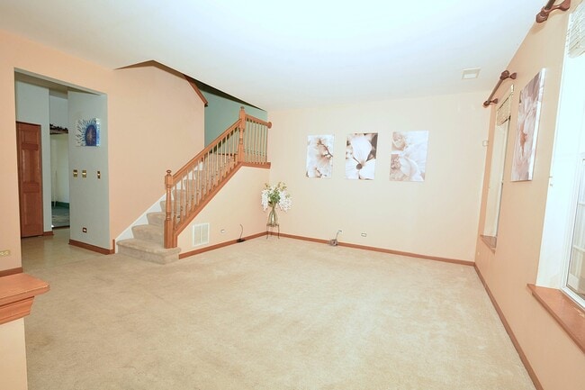 Building Photo - 2460 Georgetown Cir