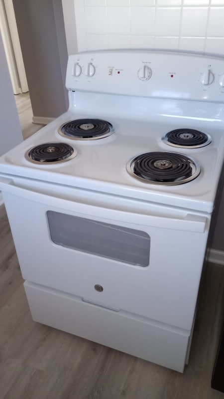 Building Photo - 215 Snead Dr