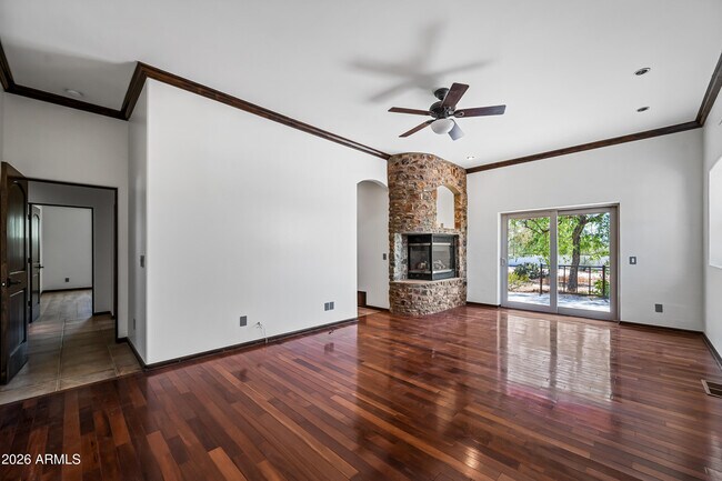 Building Photo - 35030 N 51st St