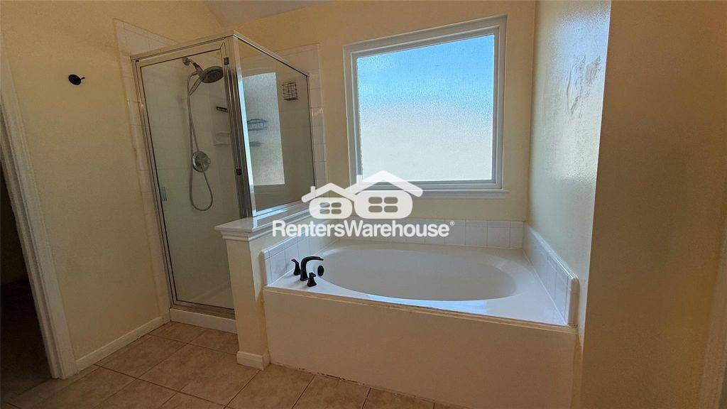 Building Photo - 7206 Bethany Bay Dr