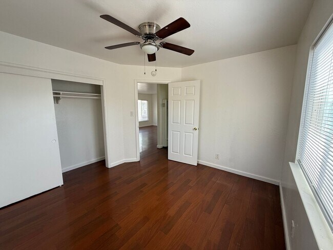 Building Photo - 4590-4592 73rd St, Sacramento, CA 95820