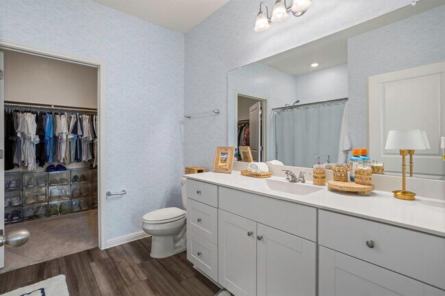 Building Photo - 121 Rubrum Rd