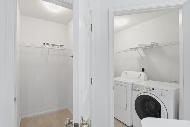Building Photo - 1335 Millbrook Trail