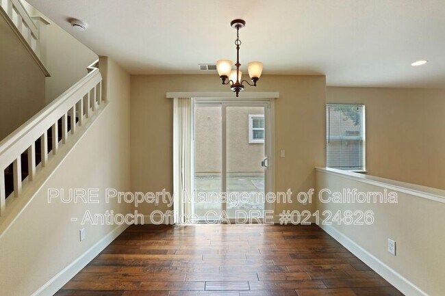 Building Photo - 60 Xena Court