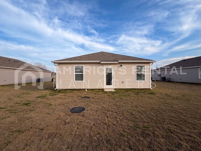 Building Photo - New Construction & Modern Living in Sandy Ridge!