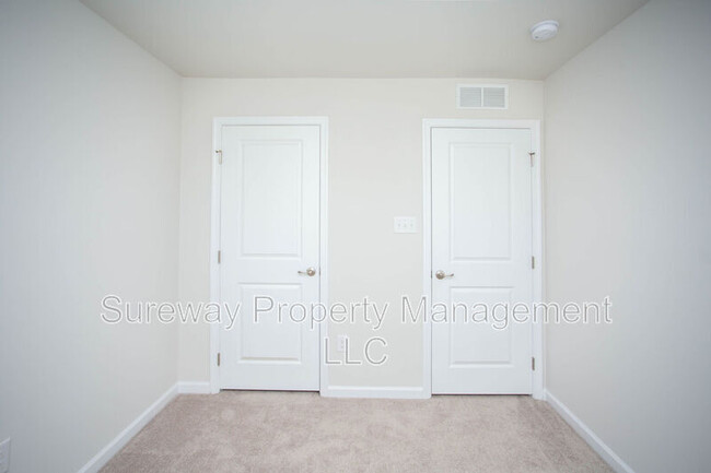 Building Photo - 257 Freedom Wy