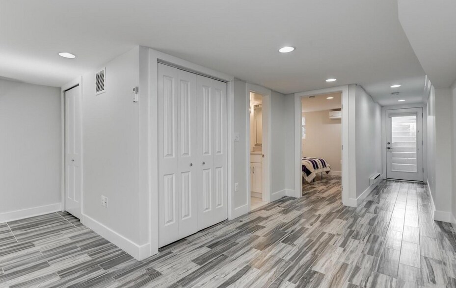 Building Photo - 909 Delafield Pl NW