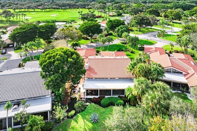 Building Photo - 18 Bristol Ln