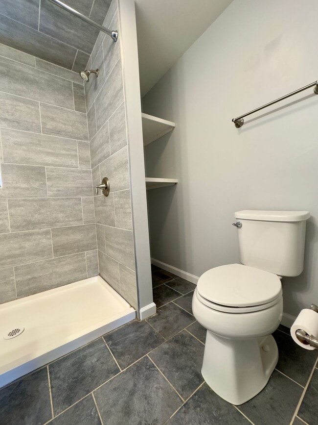 Building Photo - Charming 2 Bedroom/2.5 Bathroom Townhome in Upper Fells Point, MD!