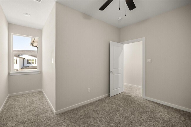 Building Photo - 585 Galt Dr