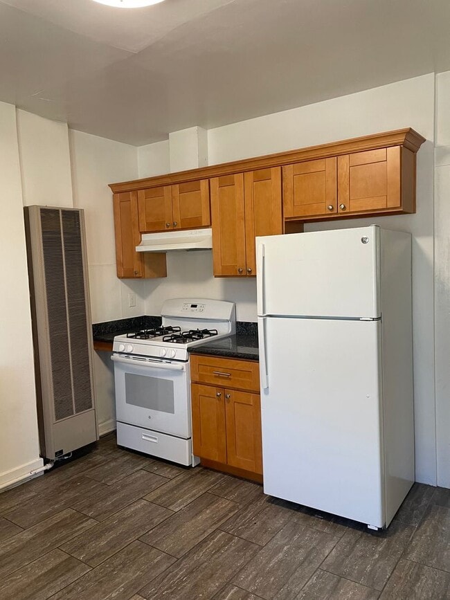 Building Photo - 20thST1401