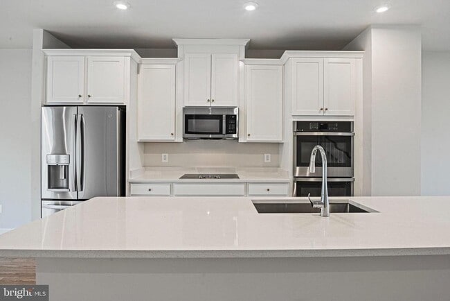 Building Photo - 2172 Glacier Rd