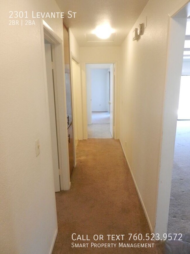 Building Photo - Great Carlsbad location! 2 Bedroom + offic...